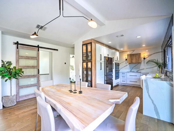 Bonita Springs Waterfront Home Great Yard & Private Pool