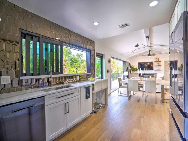 Bonita Springs Waterfront Home Great Yard & Private Pool
