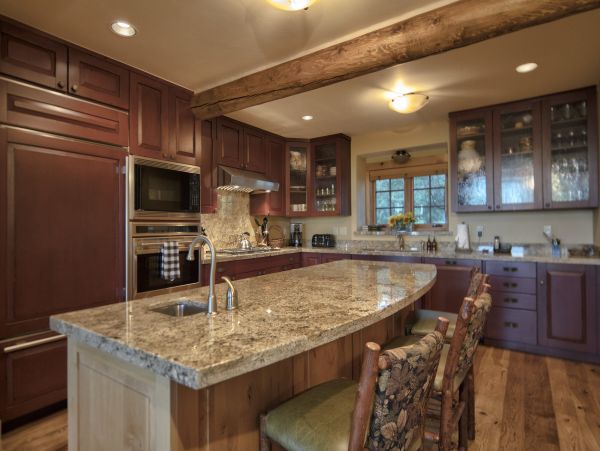 Stunning Vacation Home in Jackson Hole Sleeps 14 Guests