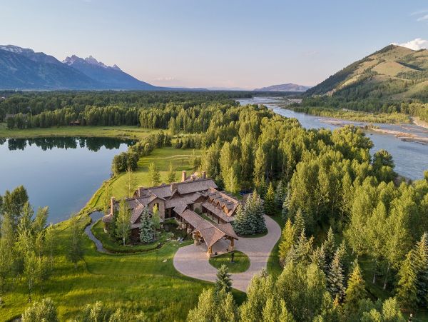 Jackson Hole Vacation Home Six Bedrooms Mountain Views
