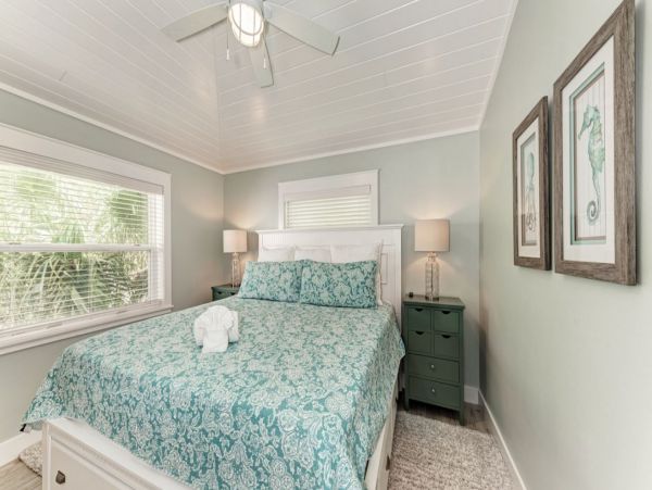 Gorgeous Vacation Home in Anna Maria Six Guests