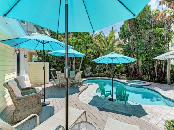 Gorgeous Vacation Home in Anna Maria Six Guests