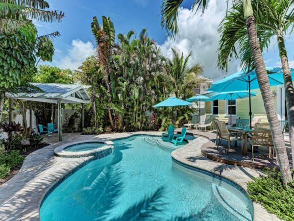 Gorgeous Vacation Home in Anna Maria Six Guests