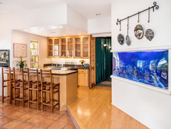 Magnificent Estate with Spectacular Mountain & Ocean Views