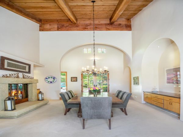 Magnificent Estate with Spectacular Mountain & Ocean Views