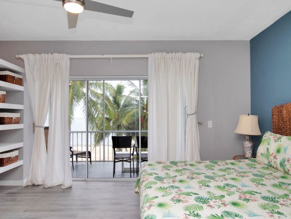 Islamorada Two Bedroom Beachfront Rental Condo Sleeps Six