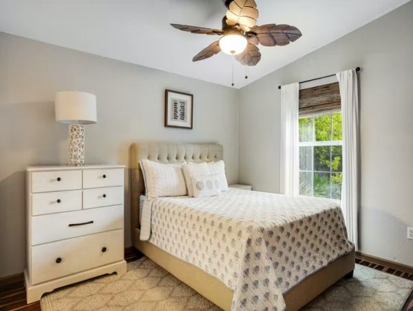 Marathon Three Bedroom Pool Home Sleeps 8 Guests