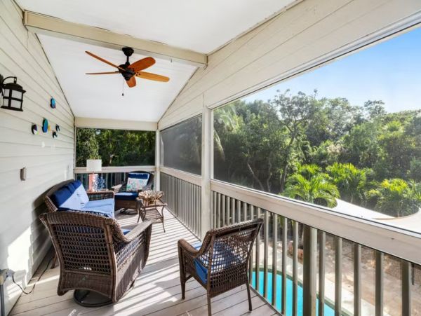 Marathon Three Bedroom Pool Home Sleeps 8 Guests