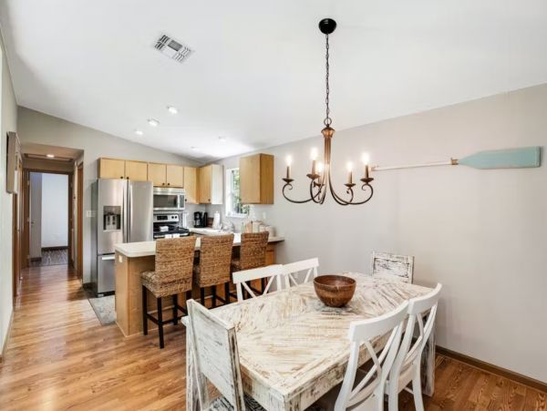 Marathon Three Bedroom Pool Home Sleeps 8 Guests
