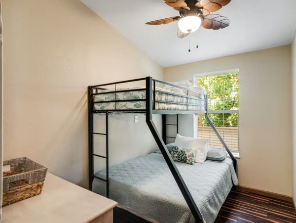 Marathon Three Bedroom Pool Home Sleeps 8 Guests