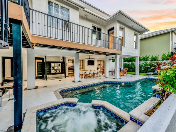 One Block to the Beach Vacation Home on Anna Maria Island