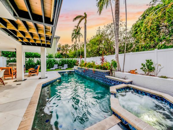 One Block to the Beach Vacation Home on Anna Maria Island