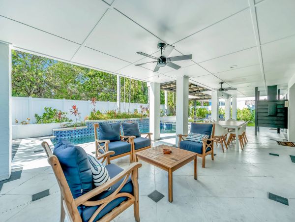 One Block to the Beach Vacation Home on Anna Maria Island