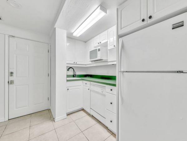 One Block to the Beach Vacation Home on Anna Maria Island