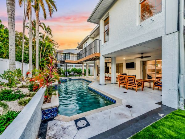 One Block to the Beach Vacation Home on Anna Maria Island