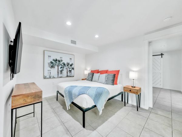 One Block to the Beach Vacation Home on Anna Maria Island