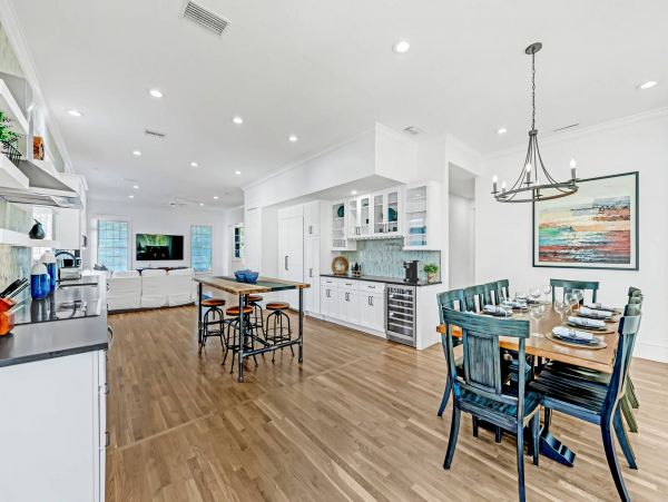 One Block to the Beach Vacation Home on Anna Maria Island