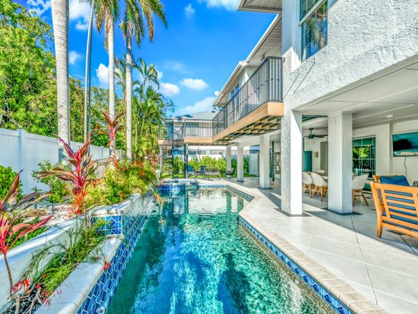 One Block to the Beach Vacation Home on Anna Maria Island