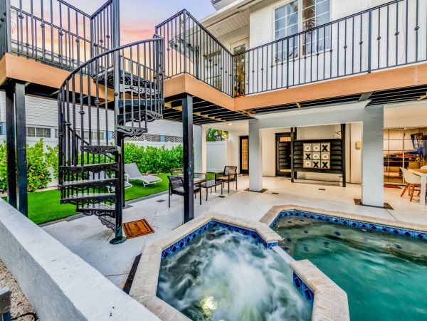 One Block to the Beach Vacation Home on Anna Maria Island