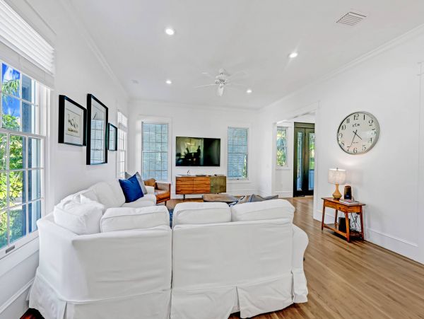 One Block to the Beach Vacation Home on Anna Maria Island