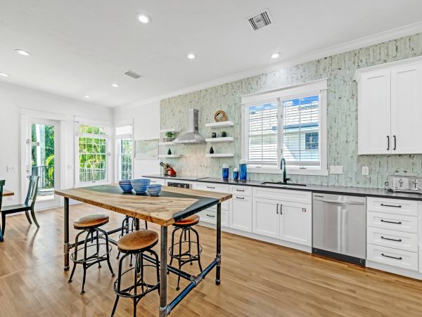 One Block to the Beach Vacation Home on Anna Maria Island