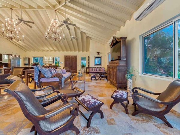 Saint Martin Luxury Six Bedroom Vacation Villa With Pool