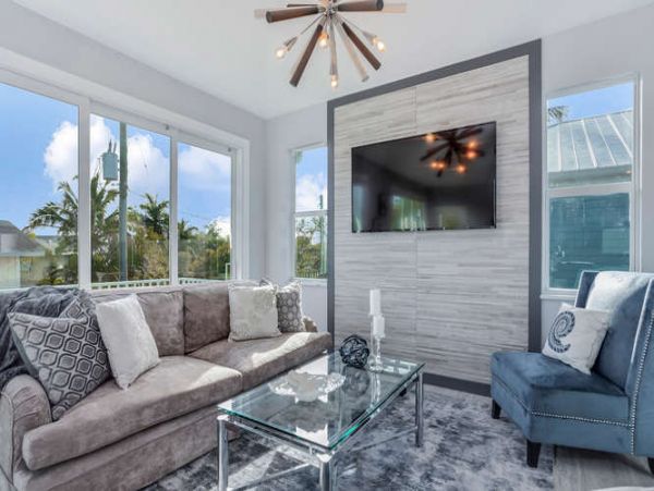 Amazing Duo Two Side by Side Luxury Homes to Sleeps 20 Guest