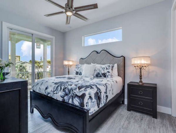 Amazing Duo Two Side by Side Luxury Homes to Sleeps 20 Guest