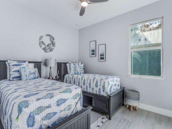 Amazing Duo Two Side by Side Luxury Homes to Sleeps 20 Guest