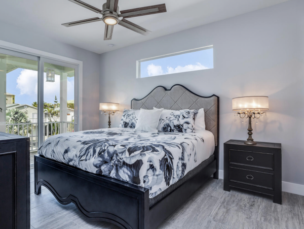 Amazing Duo Two Side by Side Luxury Homes to Sleeps 20 Guest