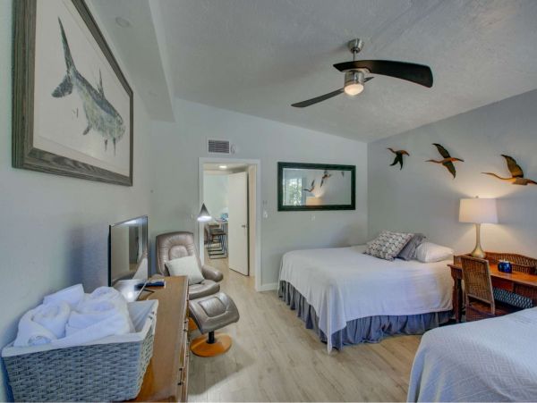 Lido Key One Bedroom Vacation Condo Walk To Lido Beach