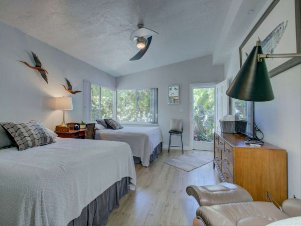 Lido Key One Bedroom Vacation Condo Walk To Lido Beach