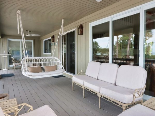 Beautiful Captiva Vacation Home with Beach Access Sleeps 8
