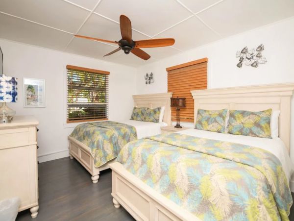 Beautiful Isla Morada Vacation Home with Communal Pool