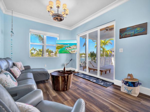 Key Colony Waterfront Villa Private Pool Walk To Beach