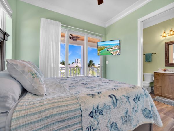 Key Colony Waterfront Villa Private Pool Walk To Beach