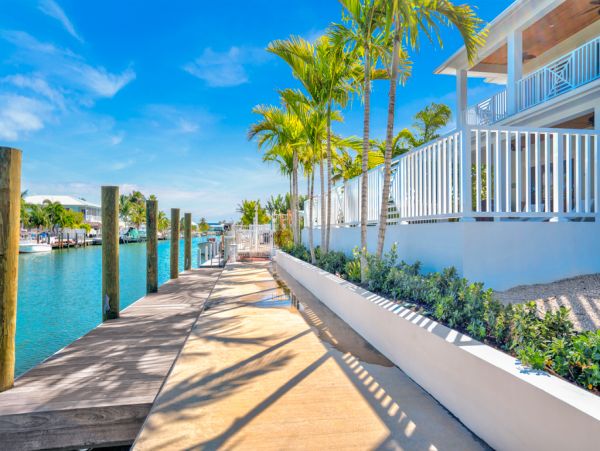 Key Colony Waterfront Villa Private Pool Walk To Beach