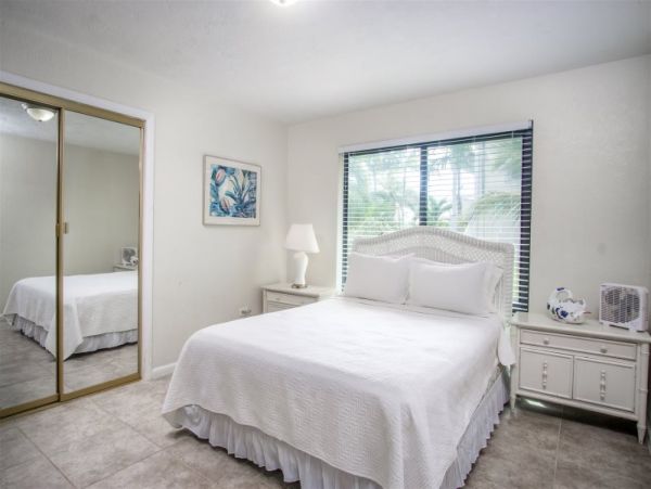 Gulf Side Marathon Home with Private Pool and Boat Dock
