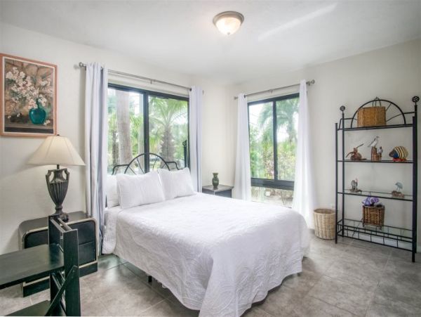 Gulf Side Marathon Home with Private Pool and Boat Dock
