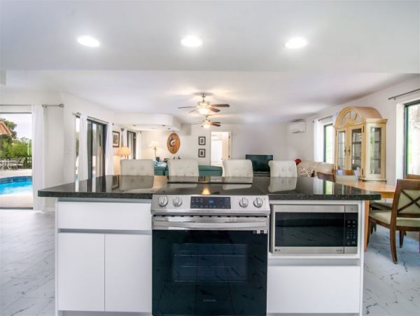 Gulf Side Marathon Home with Private Pool and Boat Dock