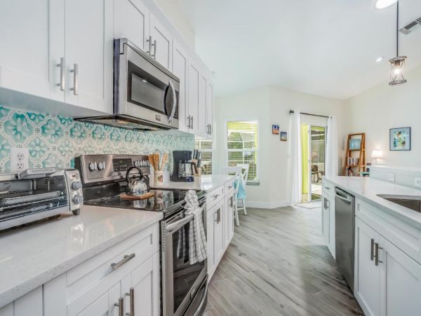 Bonita Springs Vacation Home Three Bedrooms with Pool