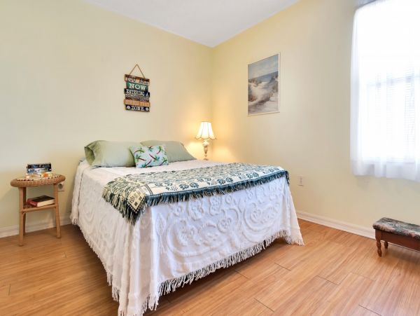 Holmes Beach Value Two Bedroom Vacation Condo Communal Pool