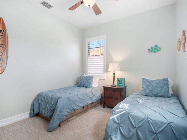 Walk to Beach Marco Island Vacation Home Five Bedrooms