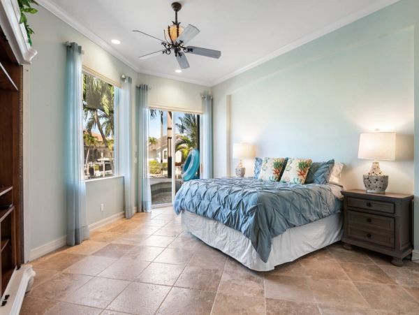 Walk to Beach Marco Island Vacation Home Five Bedrooms