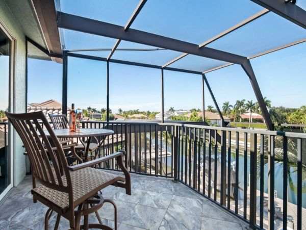 Walk to Beach Marco Island Vacation Home Five Bedrooms