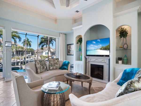 Walk to Beach Marco Island Vacation Home Five Bedrooms