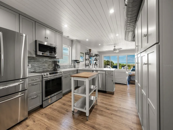Siesta Key Beachfront Three Bedroom  House Rare Find!