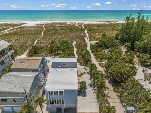 Siesta Key Beachfront Three Bedroom  House Rare Find!
