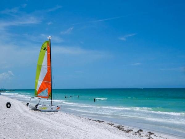 Longboat Key Condo 2 Bedroom Balcony & Communal Pool