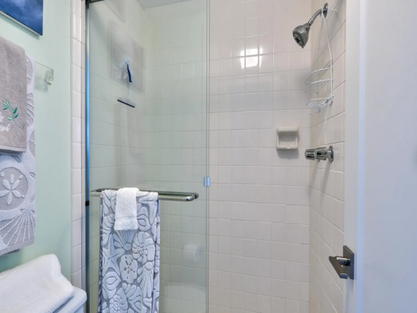 Longboat Key Condo 2 Bedroom Balcony & Communal Pool